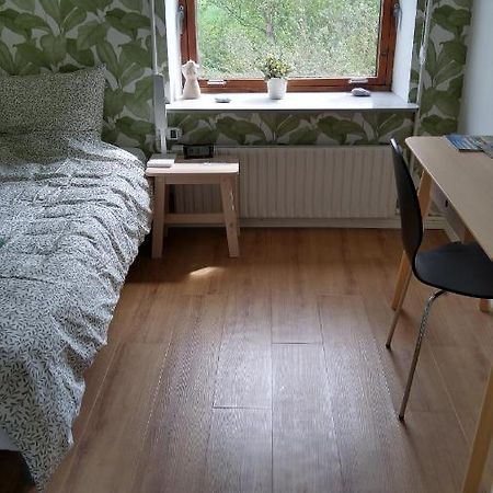 Cosy Farmhouse Single Bedroom Стеге Экстерьер фото